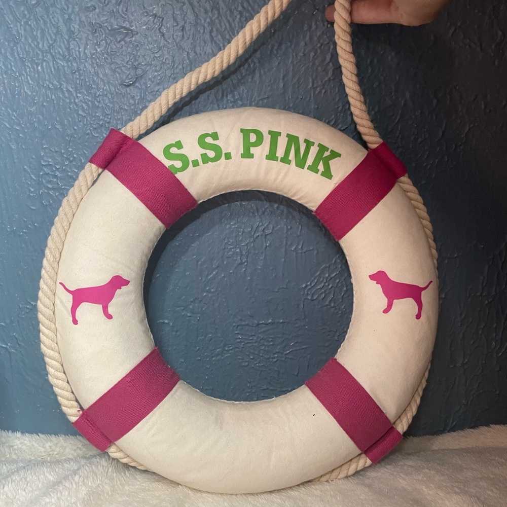 Rare Victoria’s Secret/pink s.s life saver